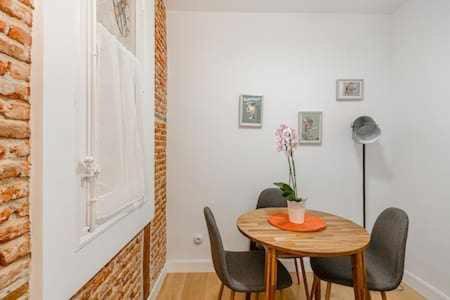 Apartamento La Latina Palacio Madrid Exterior photo